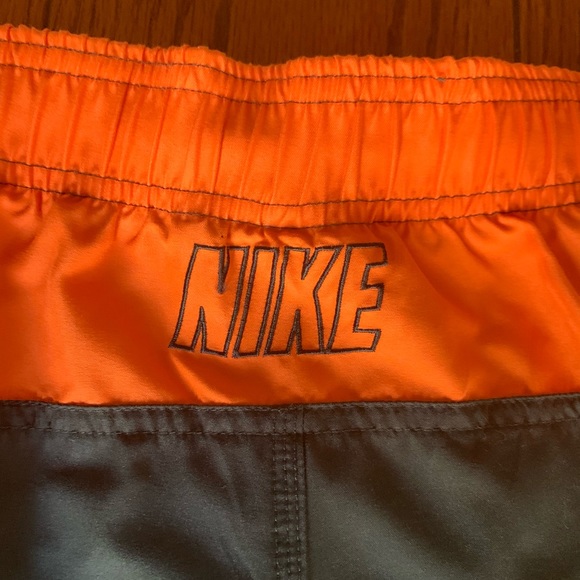 Nike shorts - Picture 4 of 9